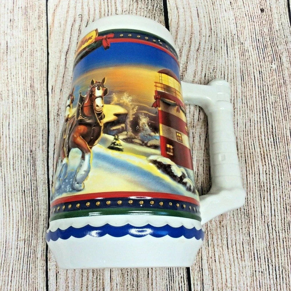 2002 Anheuser Busch AB Budweiser Holiday Christmas Beer Stein Clydesdales NIB